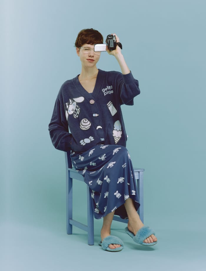 Women イメージ02_2